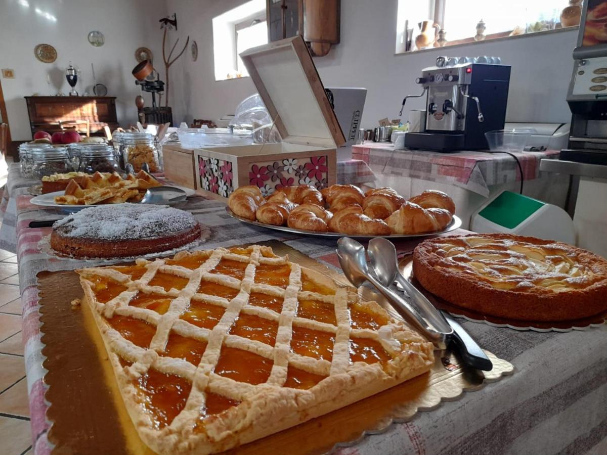 Agriturismo Casella Del Piano Gubbio Luaran gambar