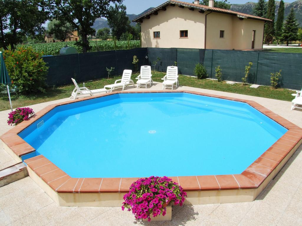 Agriturismo Casella Del Piano Gubbio Luaran gambar